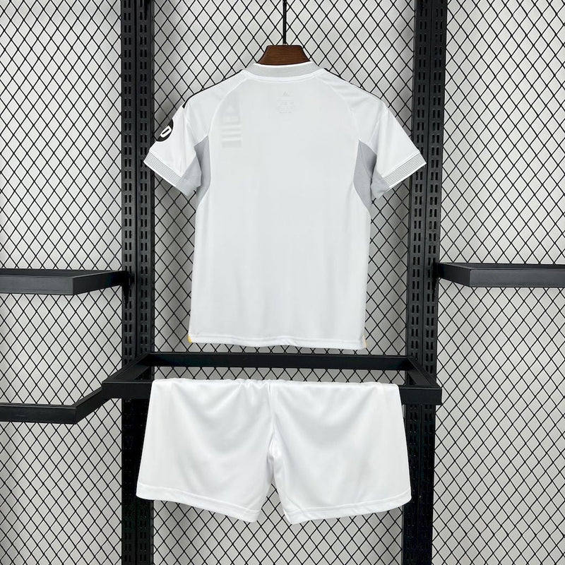 Kit Infantil Real Madrid Home 25/26